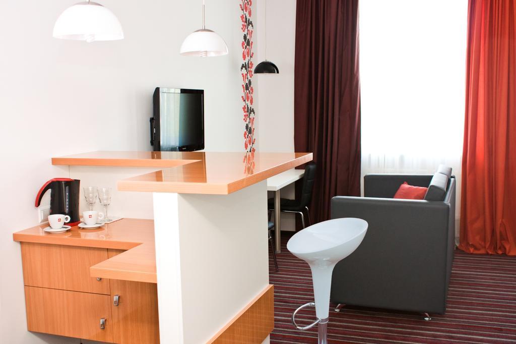 Hotel Kalyna Kharkiv Extérieur photo
